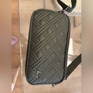 Lug brand coupe XL cross body bag
Quilted bag NWOT
Color: forest green